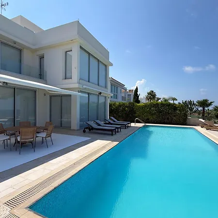 Villa Nireas Crystal Aglantzia