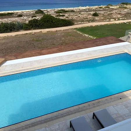 Nireas Crystal Villa Aglantzia