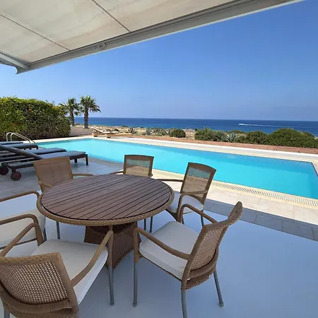 Villa Nireas Crystal *