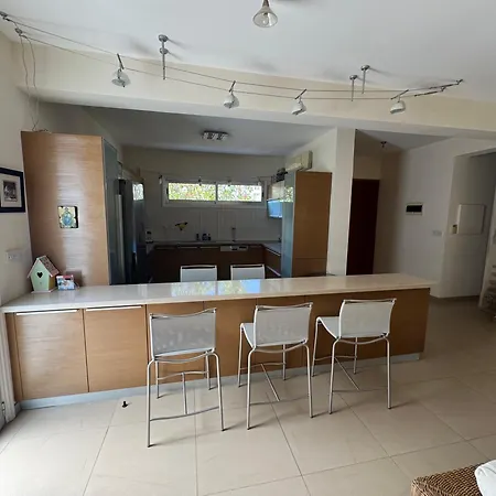 Villa Nireas Crystal *