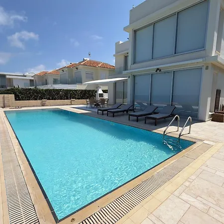 Nireas Crystal *