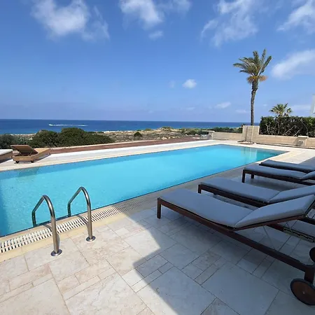 Villa Nireas Crystal *