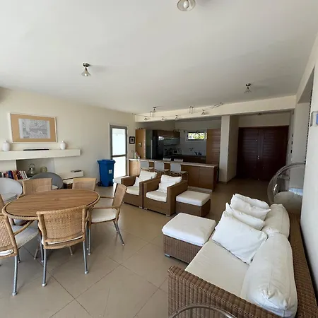 Villa Nireas Crystal *