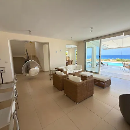 Nireas Crystal Villa