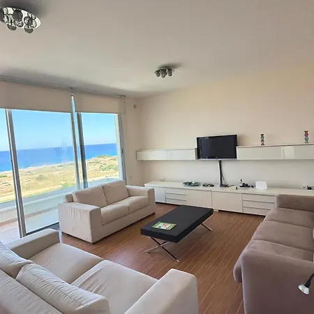 Villa Nireas Crystal *